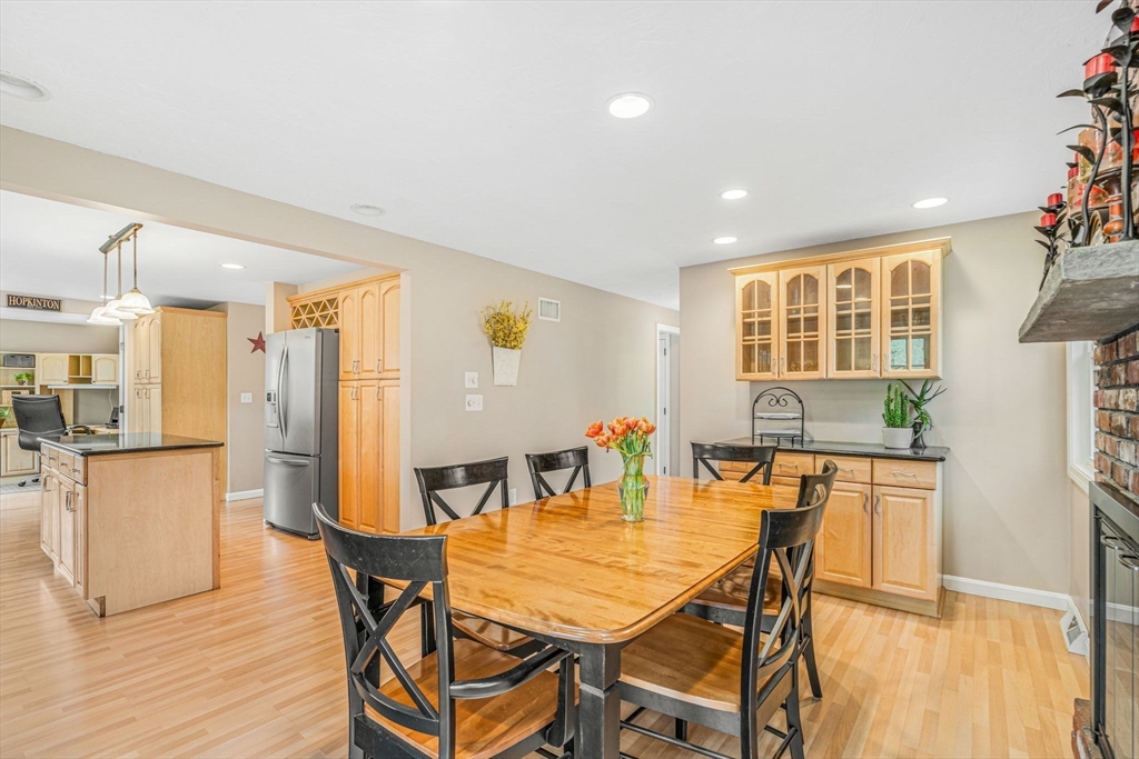5 Susan Dr