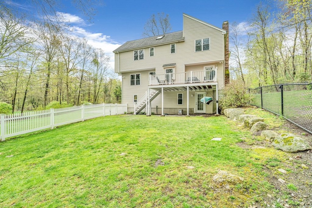 5 Susan Dr