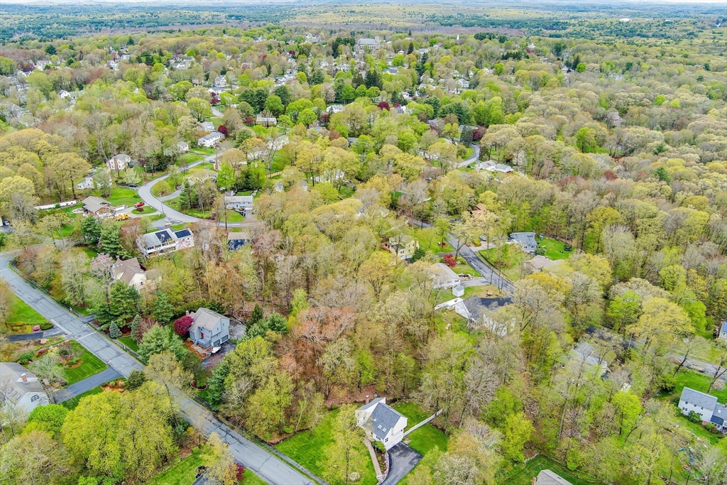 5 Susan Dr