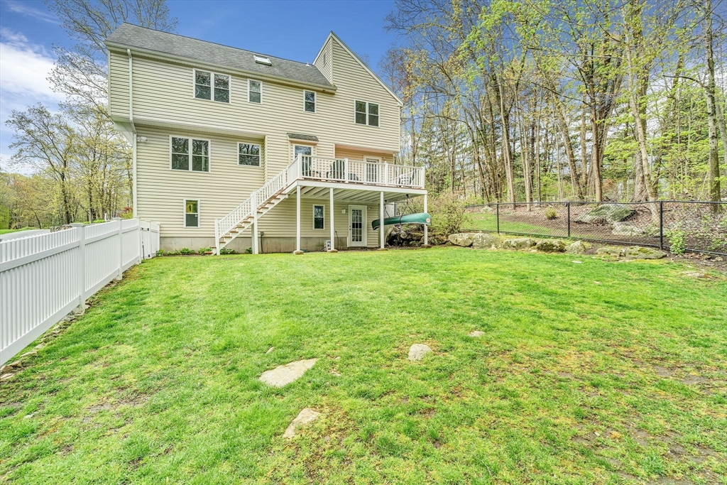 5 Susan Dr
