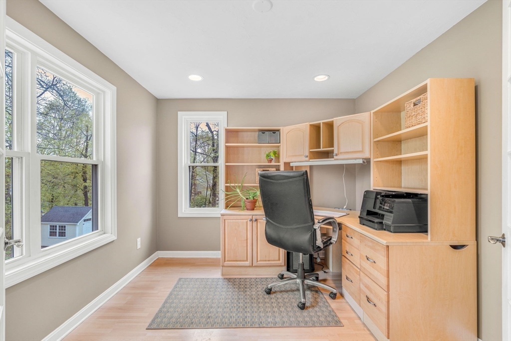 5 Susan Dr