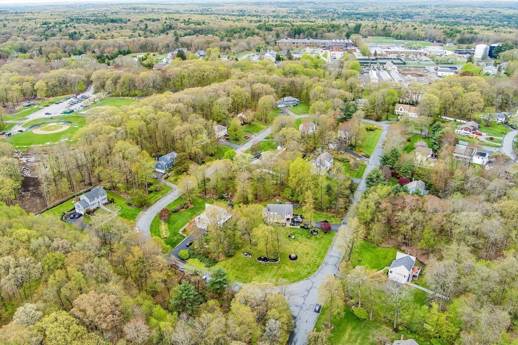 5 Susan Dr