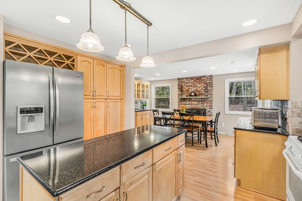 5 Susan Dr