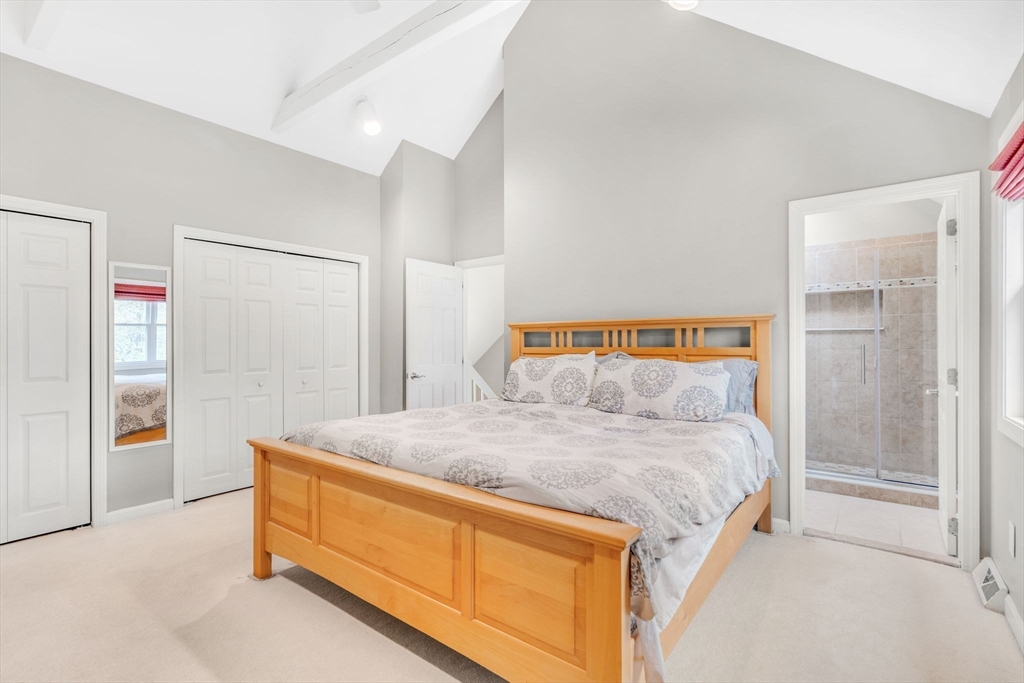 5 Susan Dr