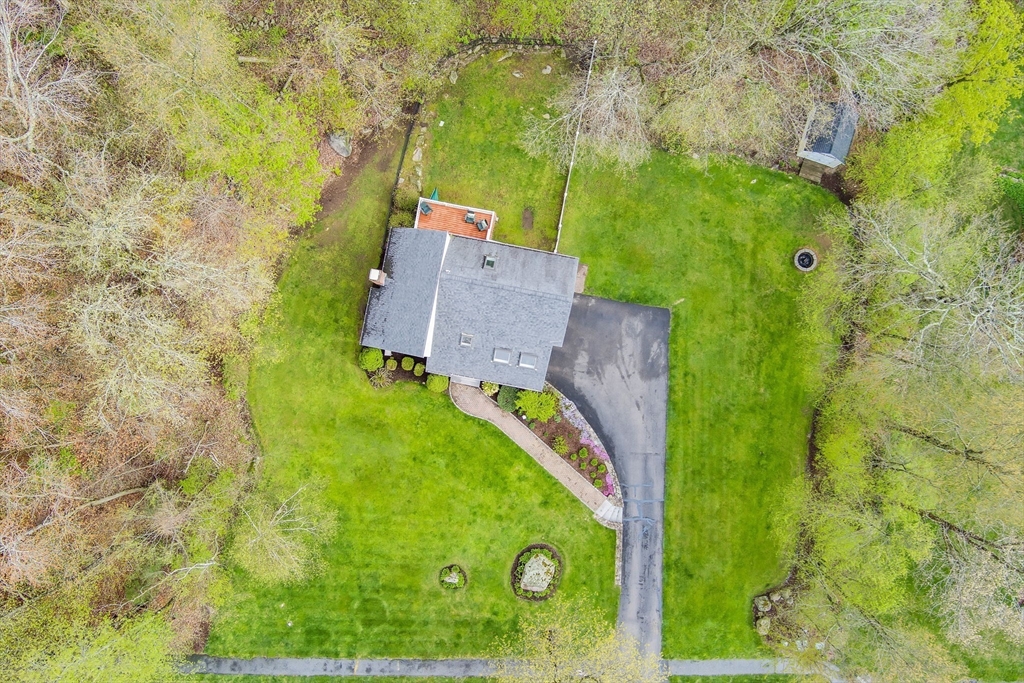 5 Susan Dr
