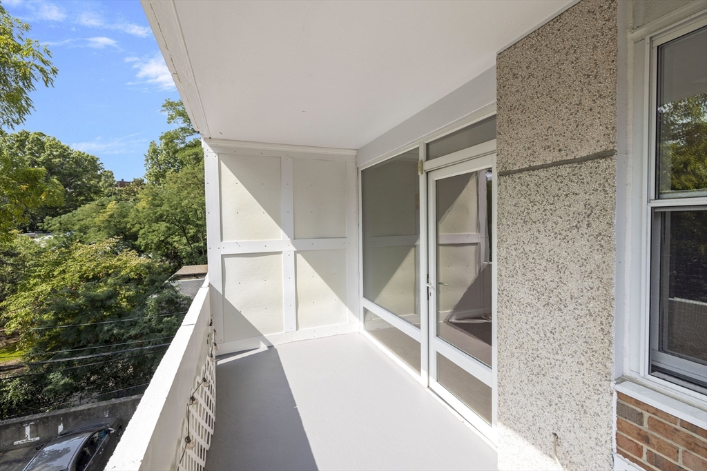 100 Marion Street # 27