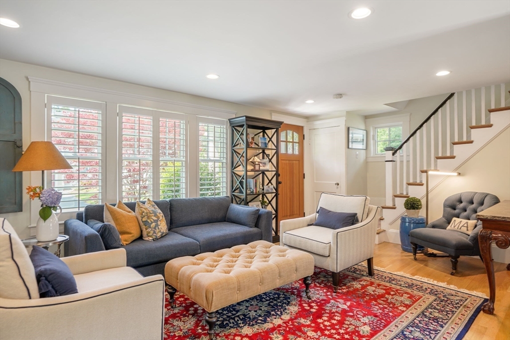 11 Bryn Mawr Rd