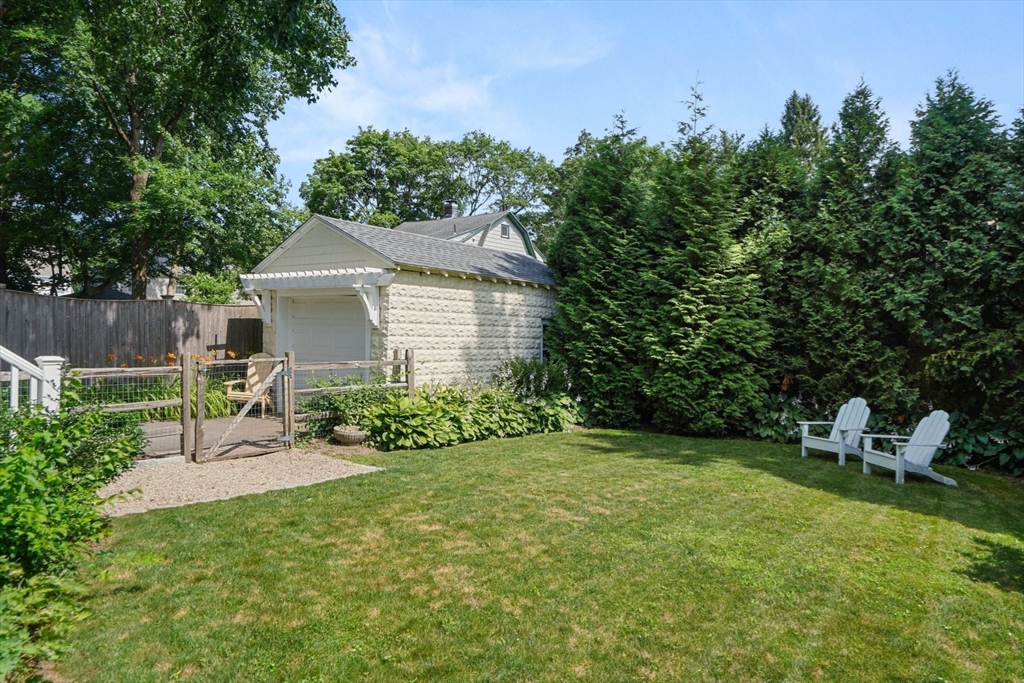 11 Bryn Mawr Rd