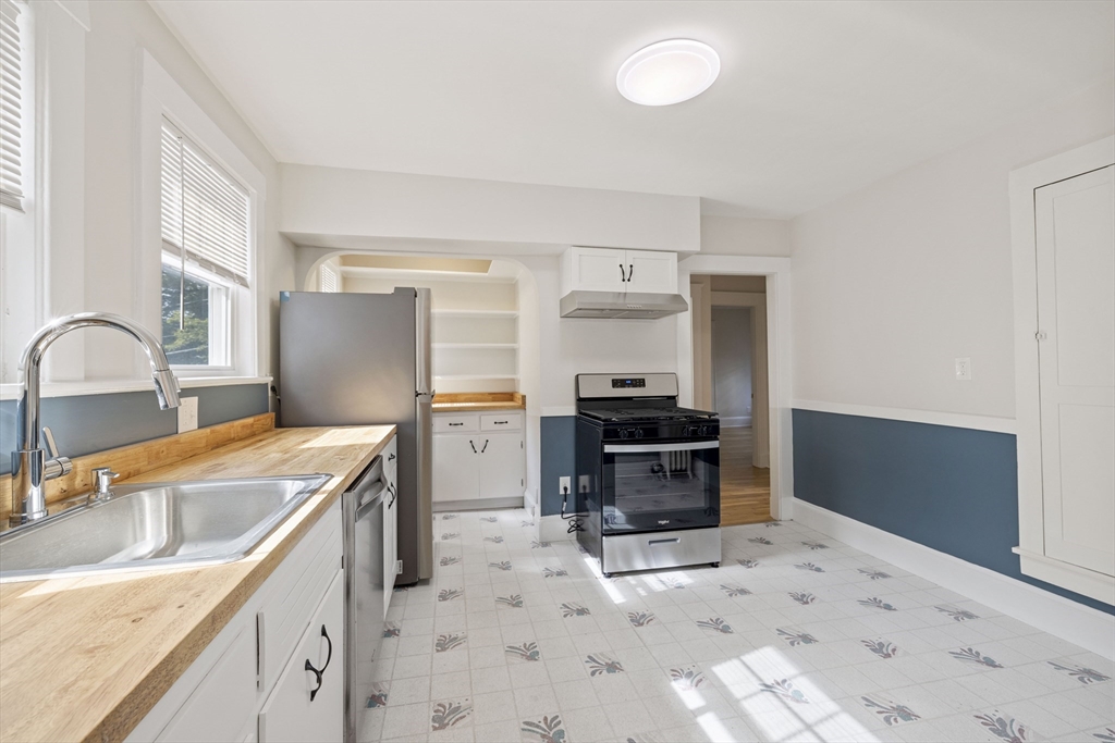 24 Bradford Rd # 1