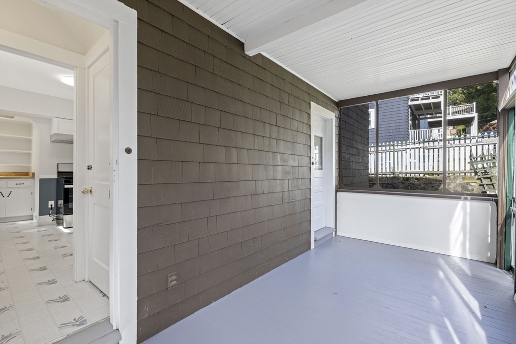 24 Bradford Rd # 1