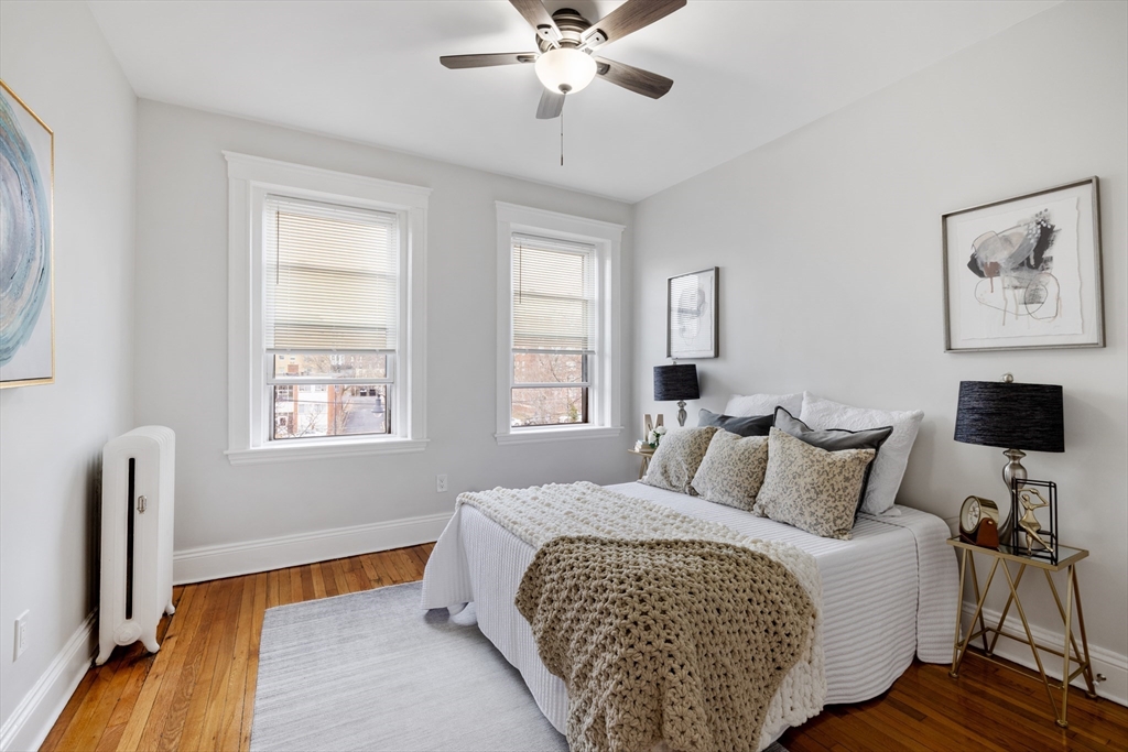 1564 Commonwealth Ave # 11