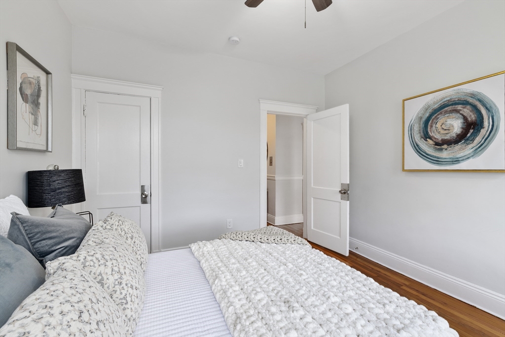 1564 Commonwealth Ave # 11