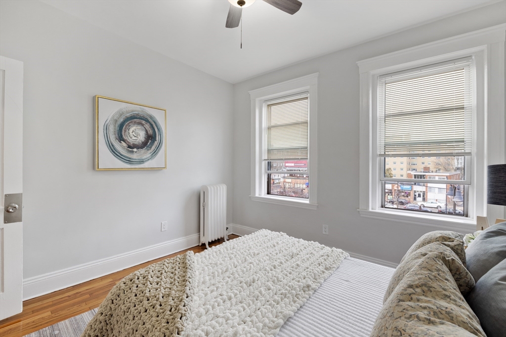 1564 Commonwealth Ave # 11