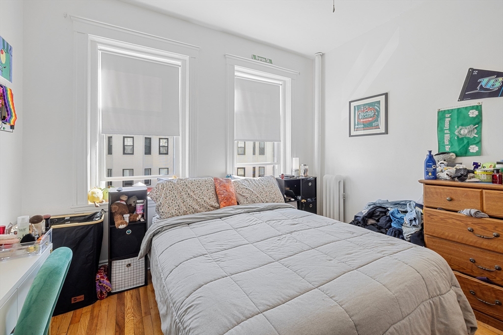 1568 Commonwealth Ave # 4