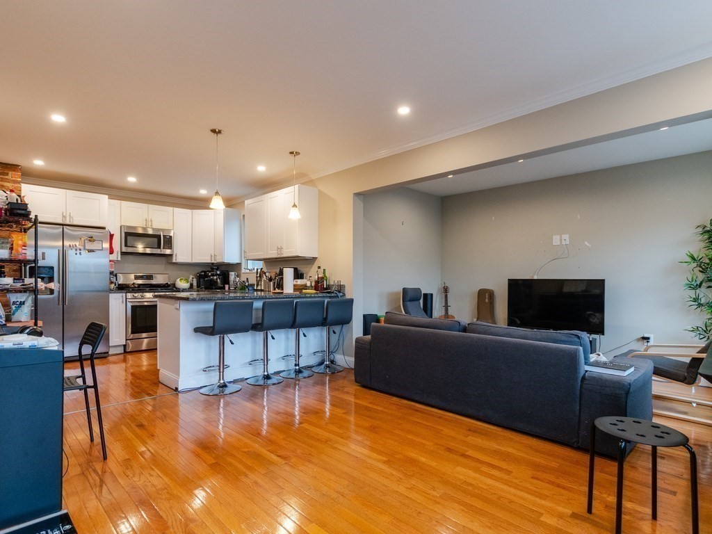 107 Kenrick St # 107