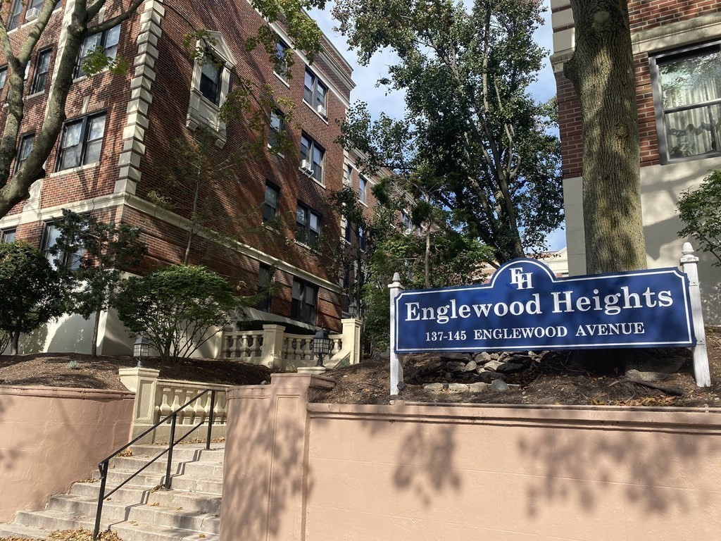137 Englewood # 41