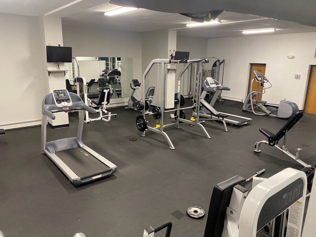 32 Whites Ave # 4408