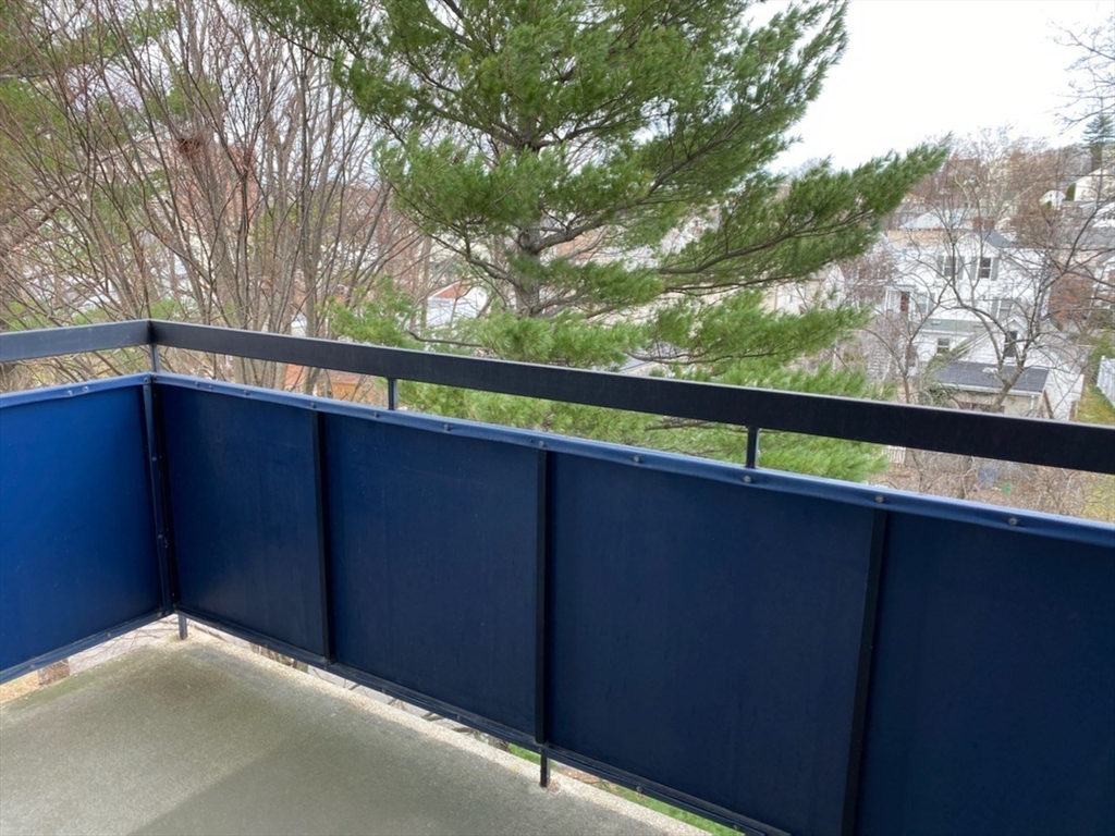 32 Whites Ave # 4408