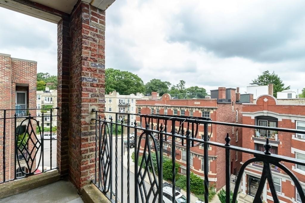 48 Strathmore Rd # 41