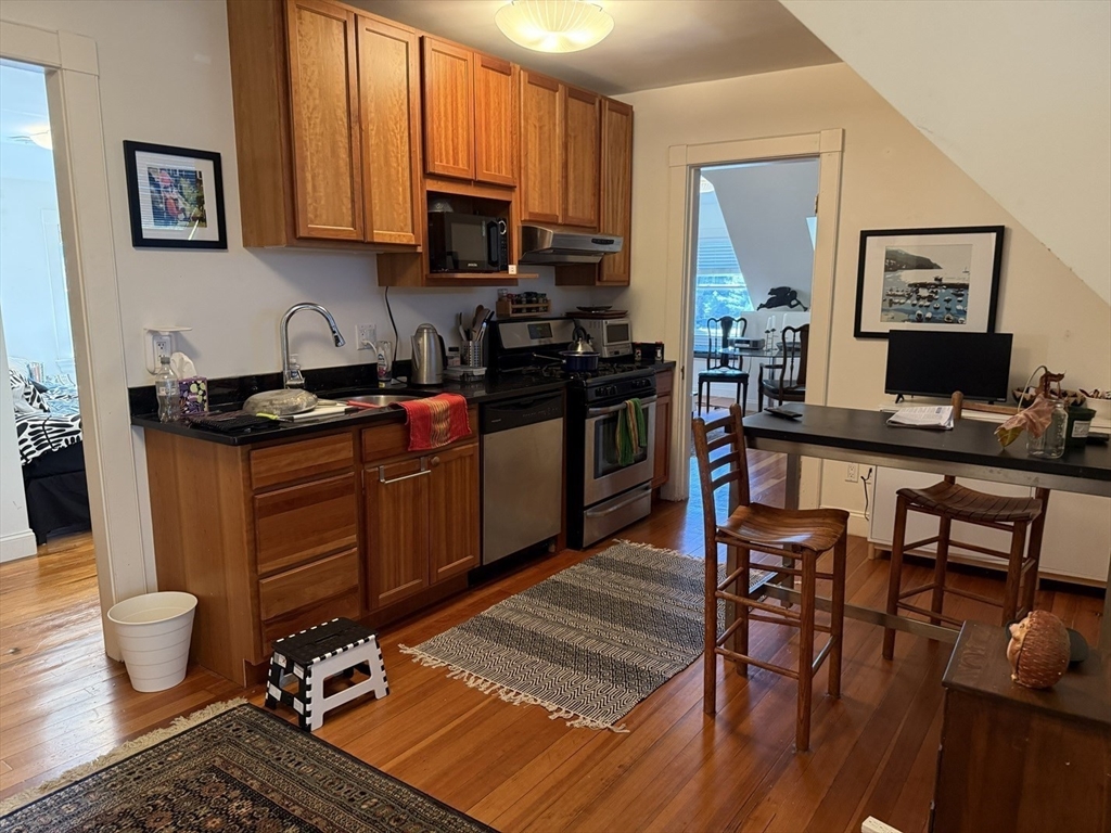 99 Coolidge St - Penthouse Apt, Brookline Unit: 3rd Flr