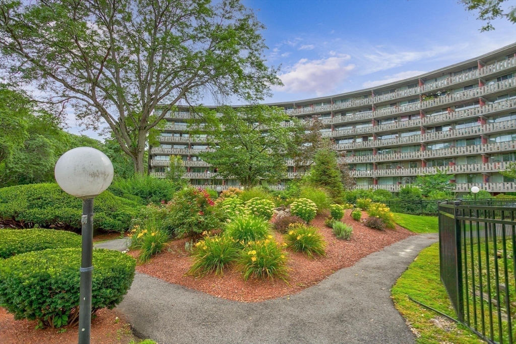 200 Swanton St # T28
