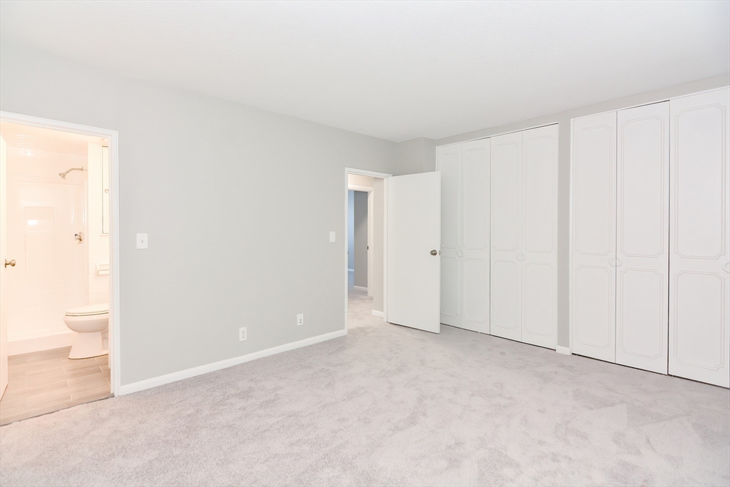 141 Lake Shore Rd # 1