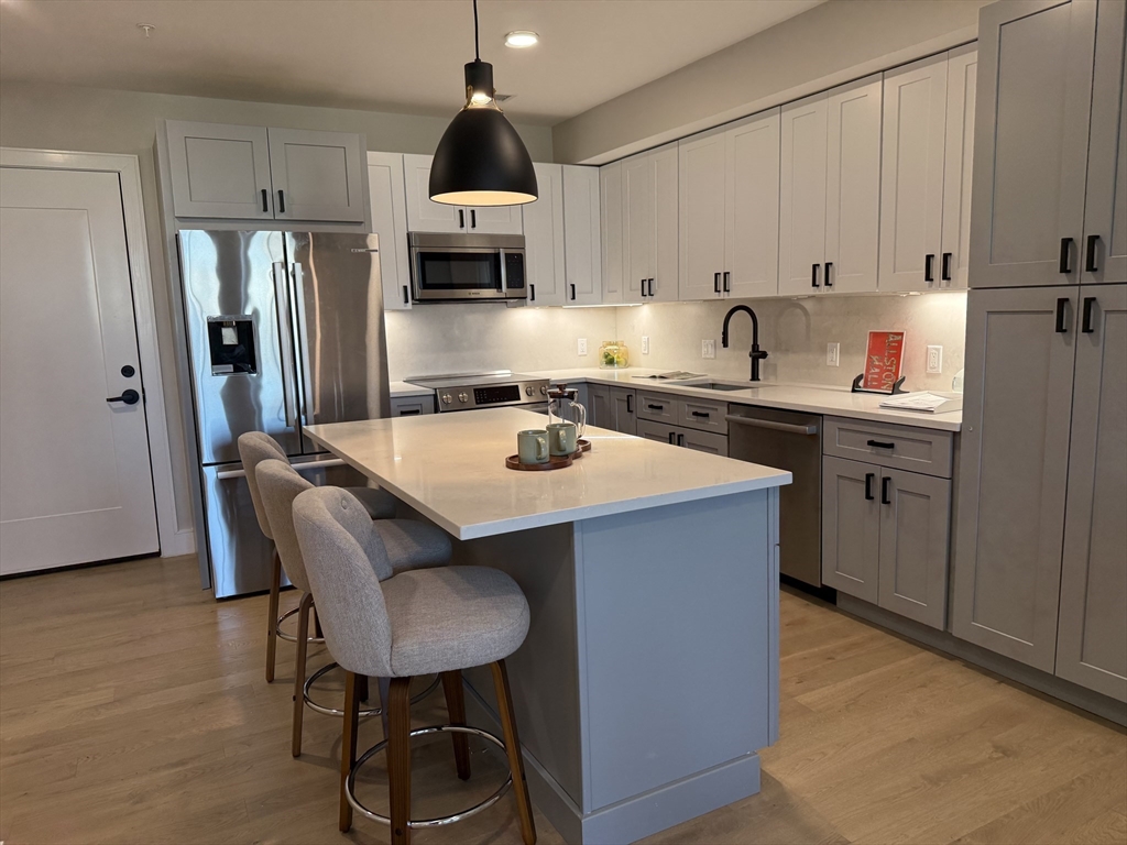 8 Franklin Street # 403