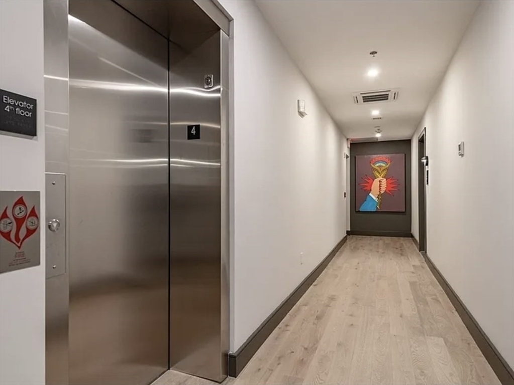 8 Franklin Street # 403