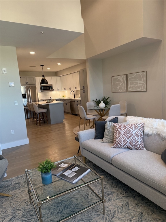 8 Franklin Street # 403