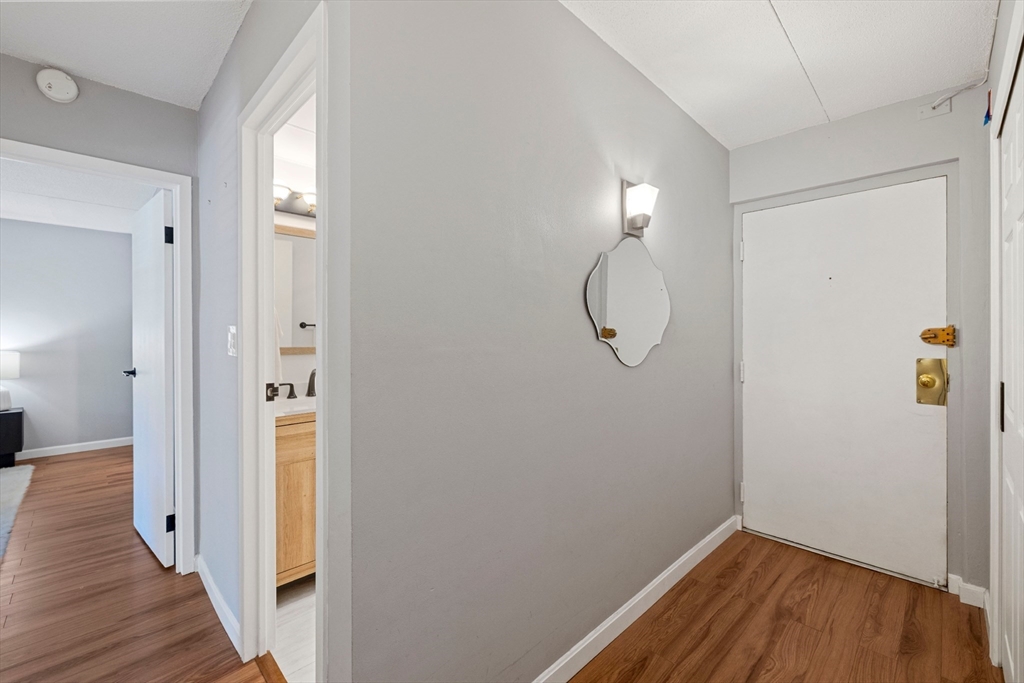 50-56 Broadlawn Park # 221