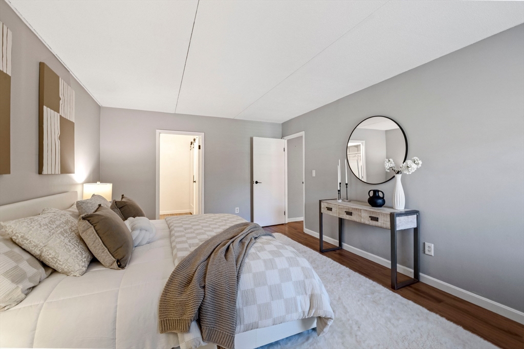 50-56 Broadlawn Park # 221