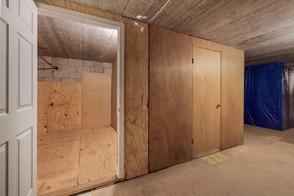 50-56 Broadlawn Park # 221