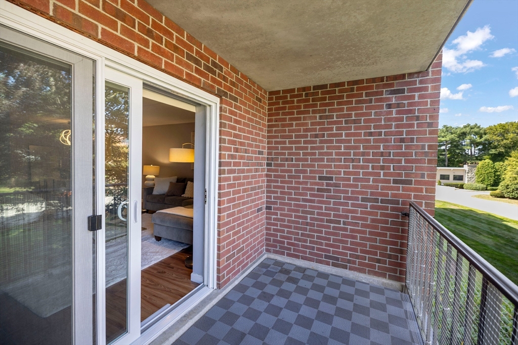 50-56 Broadlawn Park # 221