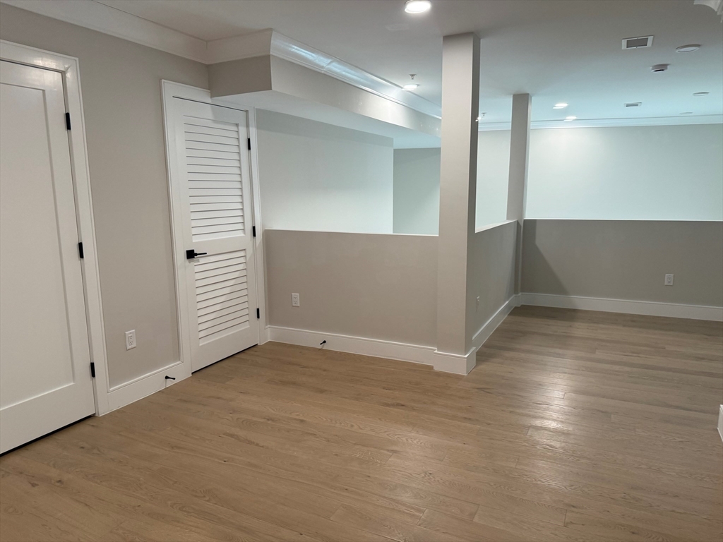 8 Franklin Street # 403