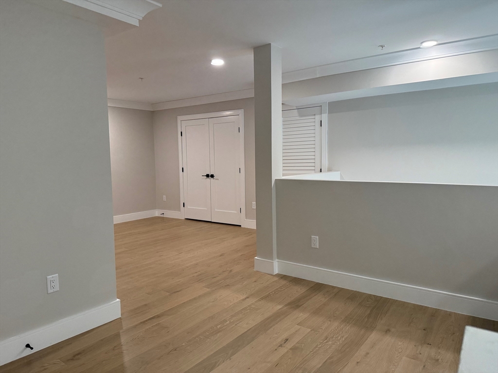 8 Franklin Street # 403