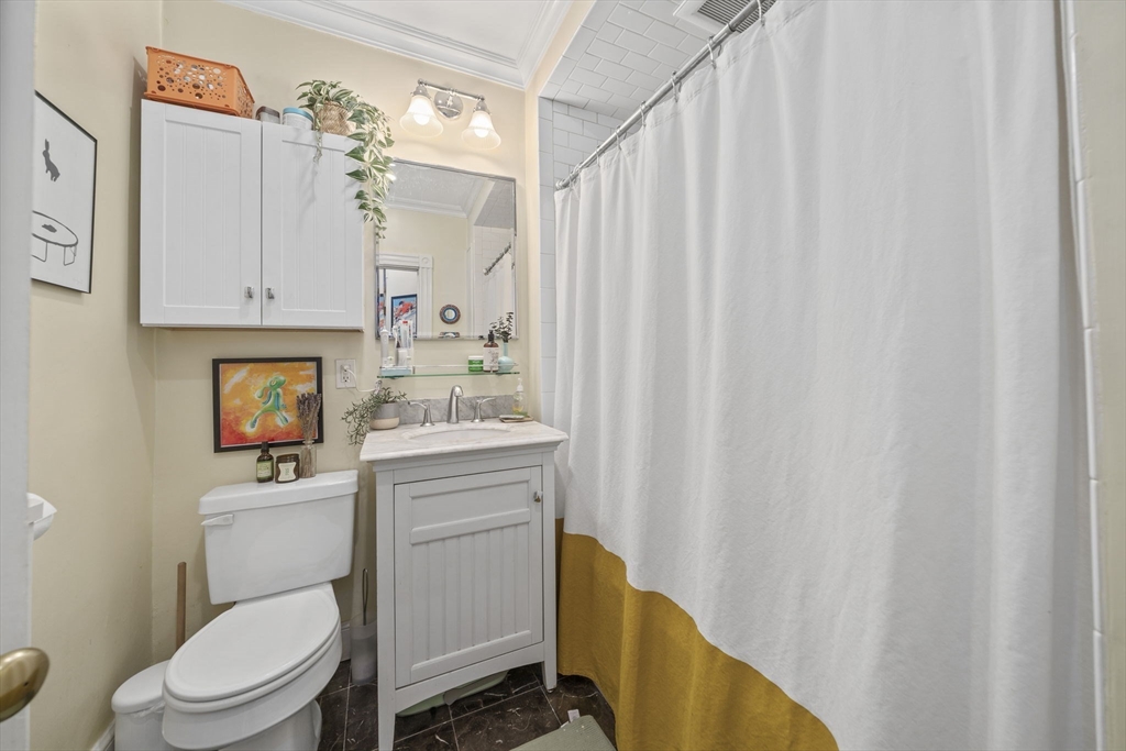 7 Primus Ave # 4