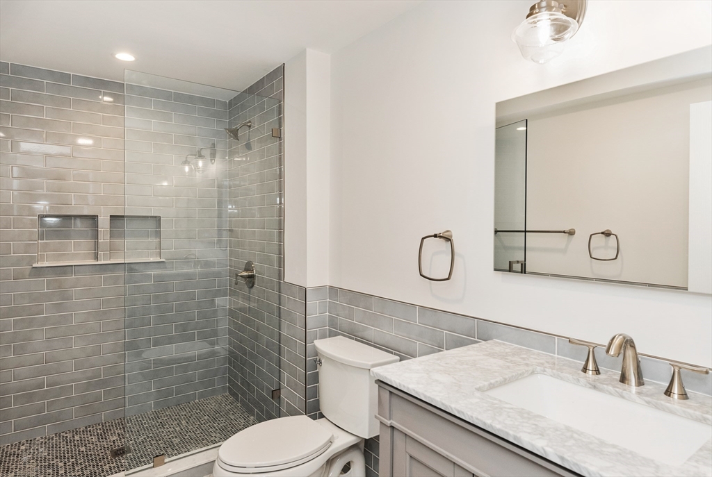 307 Lexington Street # 307