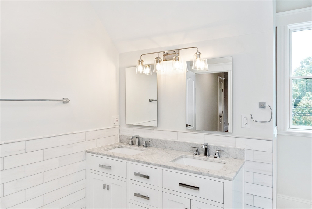 307 Lexington Street # 307