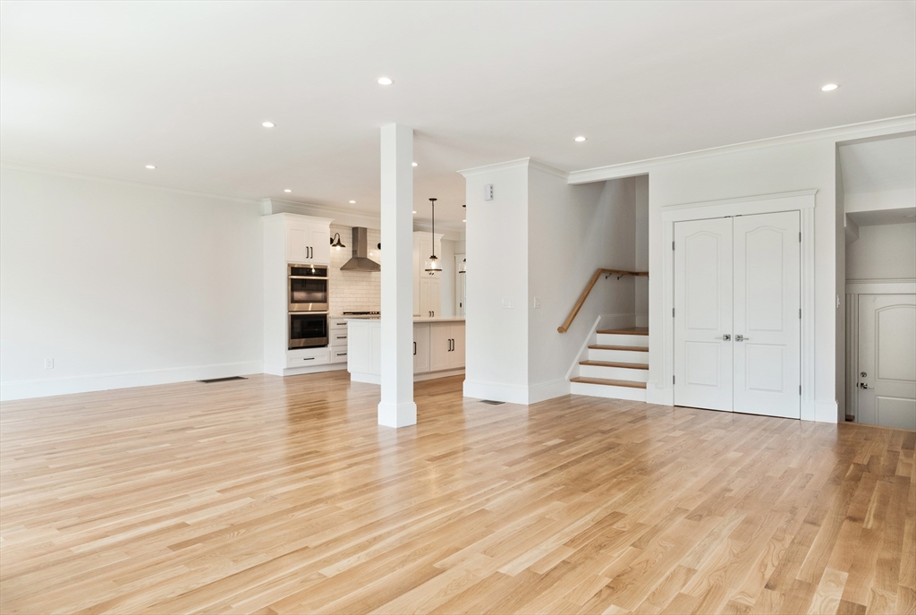 307 Lexington Street # 307