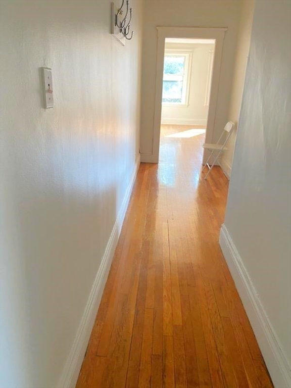 8 Kinross Rd # 9