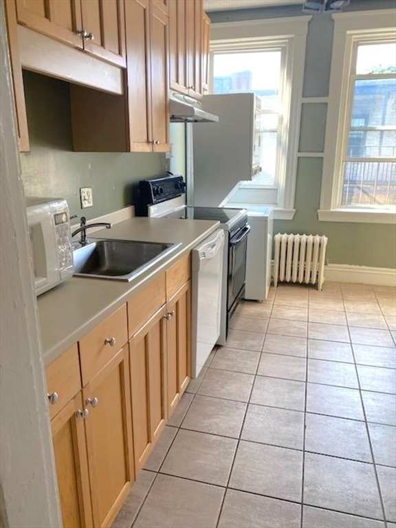 8 Kinross Rd # 9