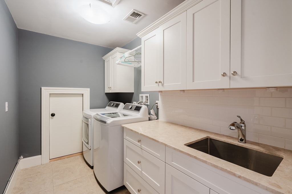 140 Greenwood St