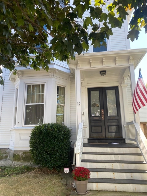 12 Victoria St # 2