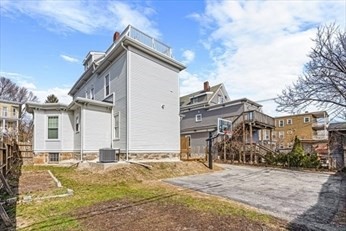 12 Victoria St # 2