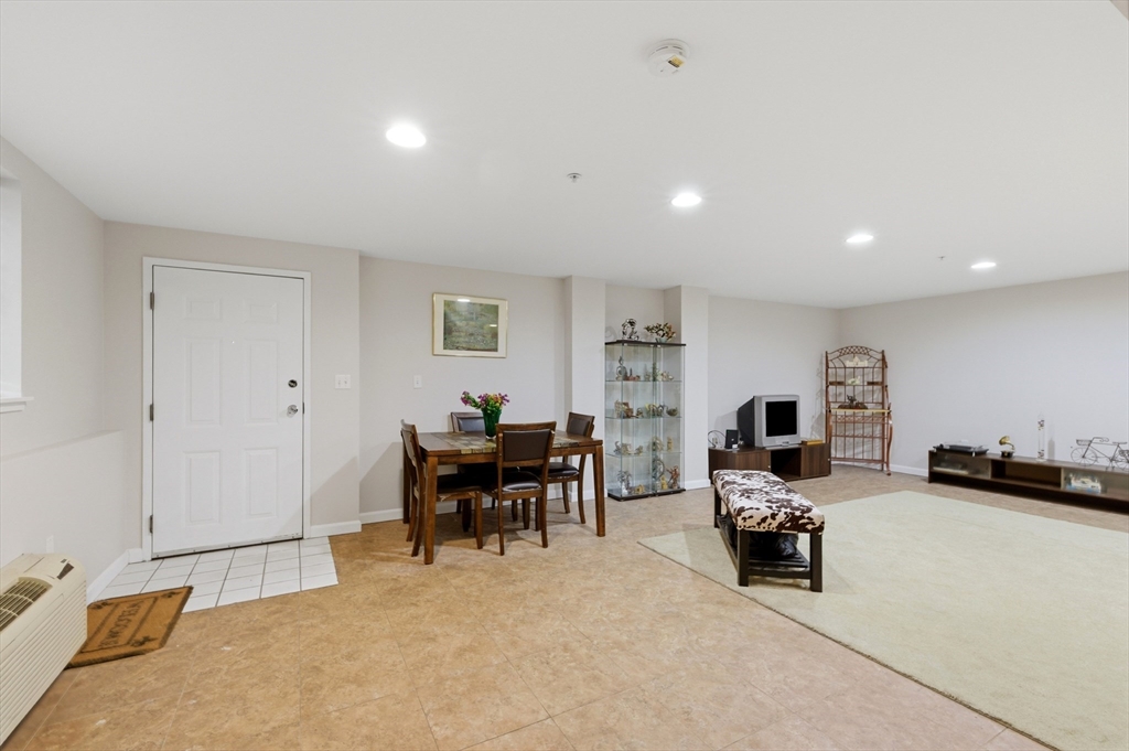 30 Franklin Street # 113