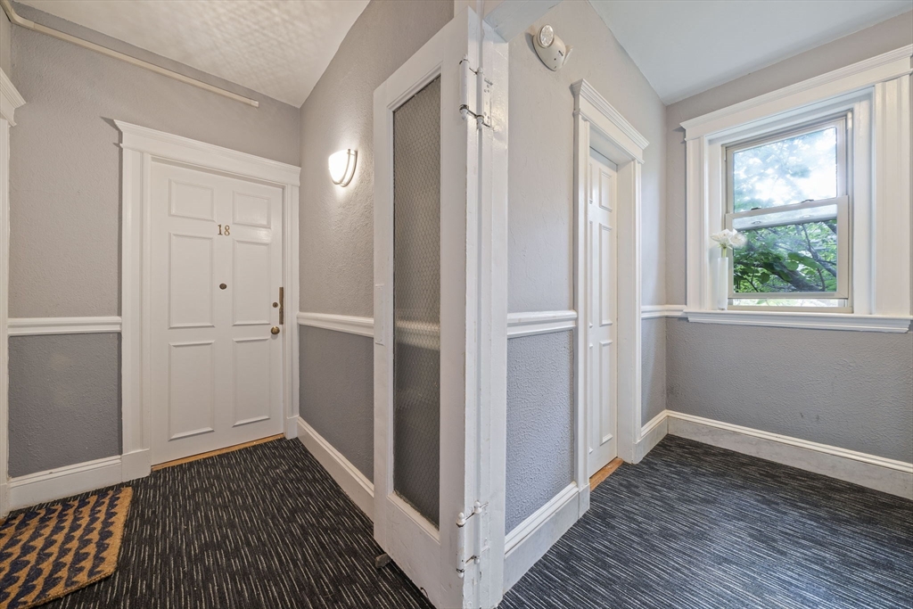 1625 Commonwealth Ave # 18