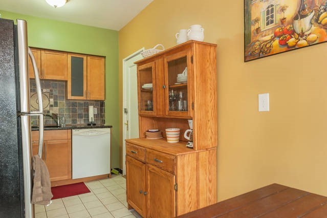 130 Sutherland Rd # 5