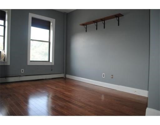 1880 Commonwealth Ave # 10