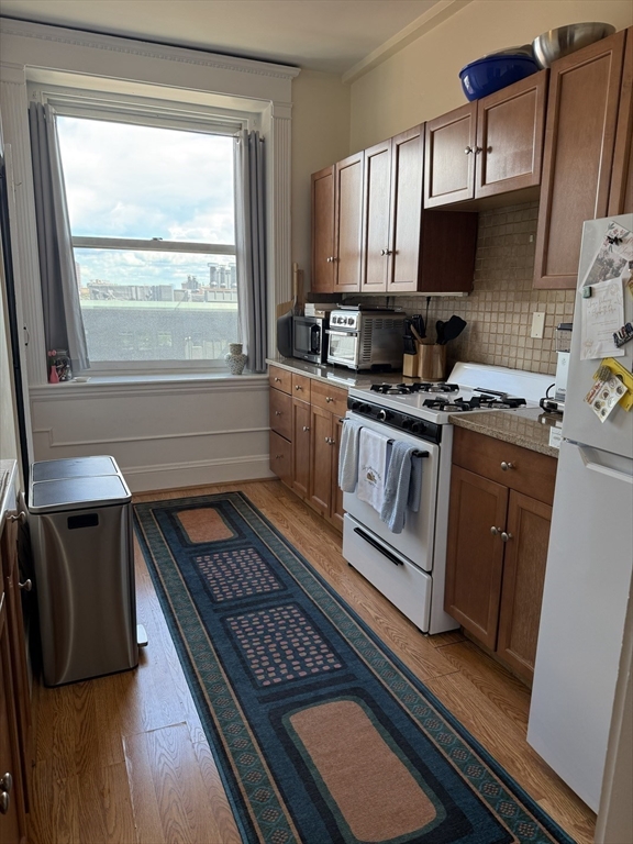 8 Garrison St # 609