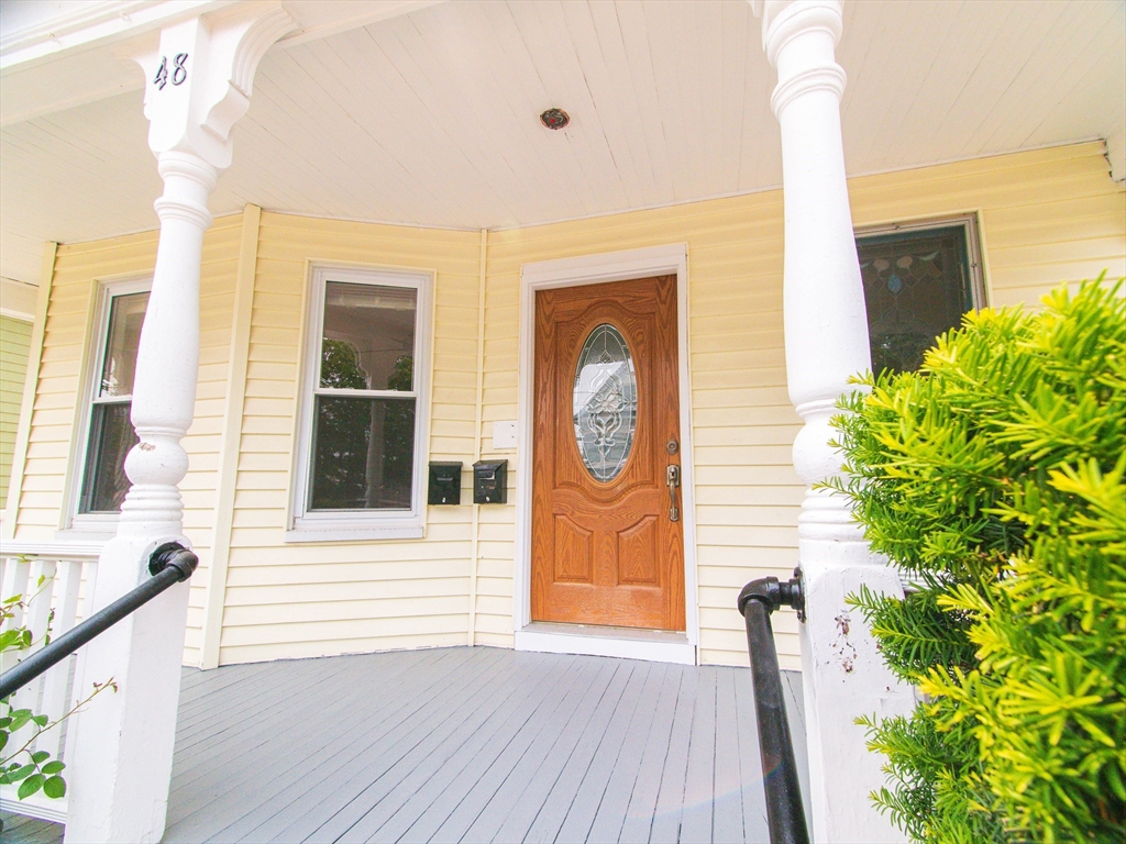 48 Oak Square Ave # 1